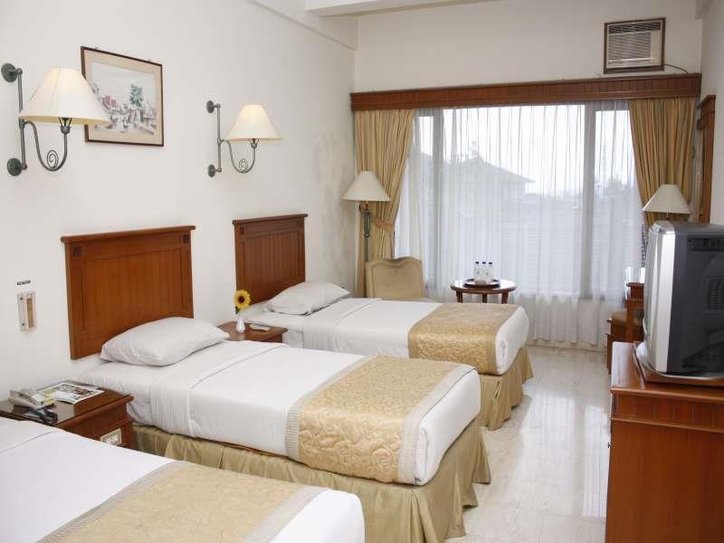 Hotel Parama Puncak Kültér fotó